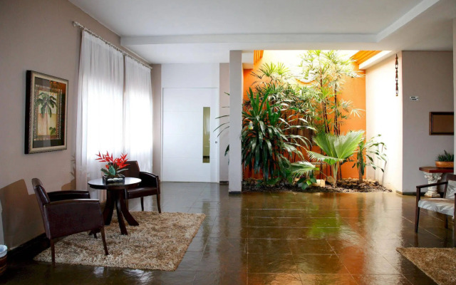Attie Park Hotel
