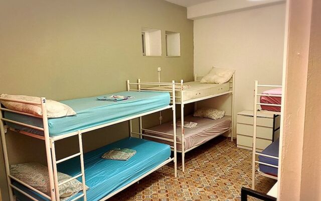 Cathedral Malaga Hostal - Hostel