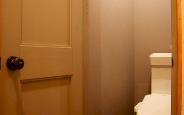 Hostel LnK (LODGING & KIN) - Hostel