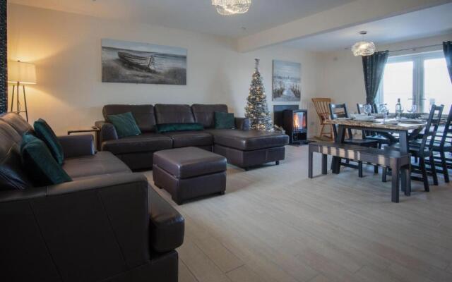 South Carvan View - 4 Bedroom Holiday Home - Tavernspite