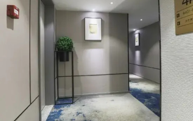 Homeinn Selected Hotel (Nanjing Provincial Women and Children's Hospital Longjiang Subway Station)