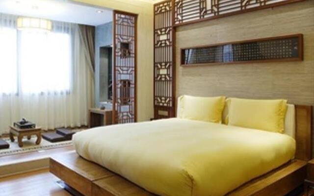 The Mahayana OCT Boutique Hotel