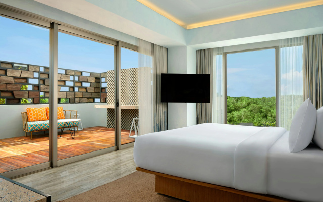 Aloft by Marriott Bali Seminyak - Image 3
