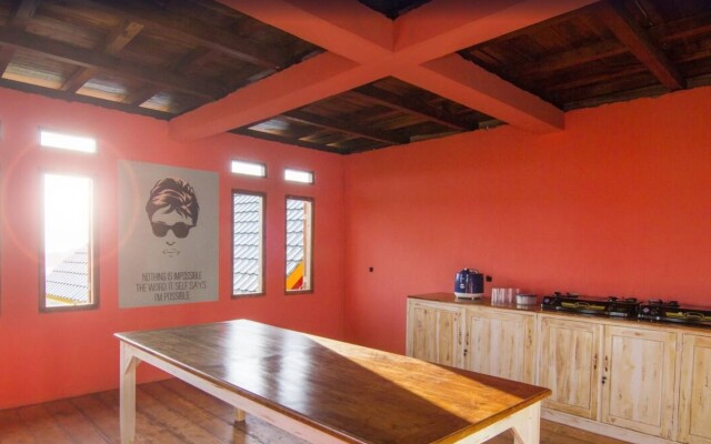 One Tree Hill - Hostel