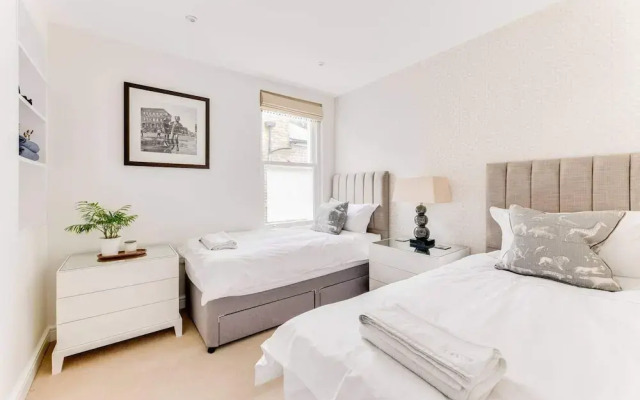 Luxury 3-bed Apartment in Central London