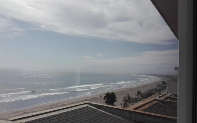 DEPTO 1RA LINEA FRENTE AL MAR Condominio Palmar 4P