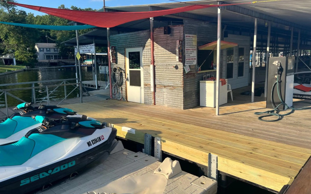 Buddy's Harbor