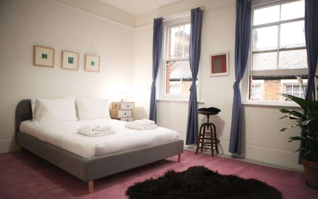 3 Bedroom House in the Heart of Shoreditch