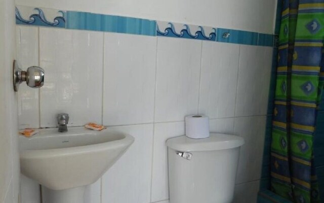 Hostel Yakumama Paracas