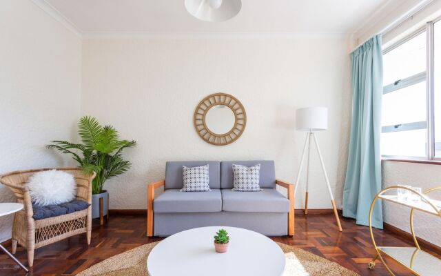 Woodlands Apartments