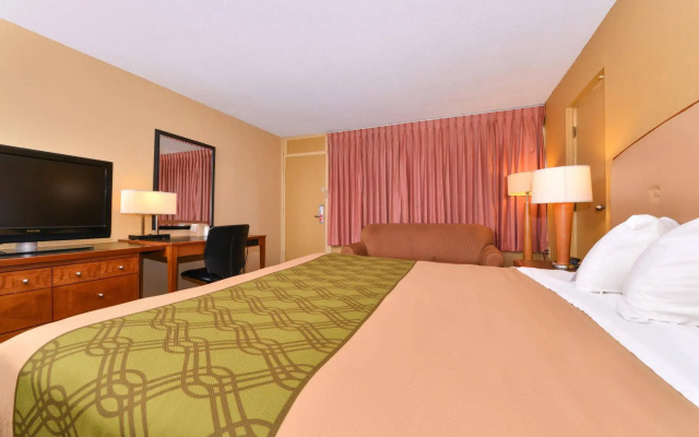 AmeriVu Inn & Suites - Gilbertsville