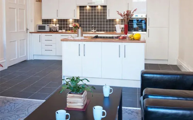 Windsor Street Apartments