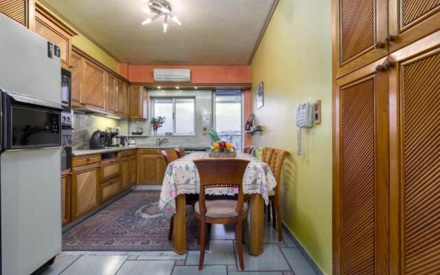 165 sm Penthouse Maisonette Apartment