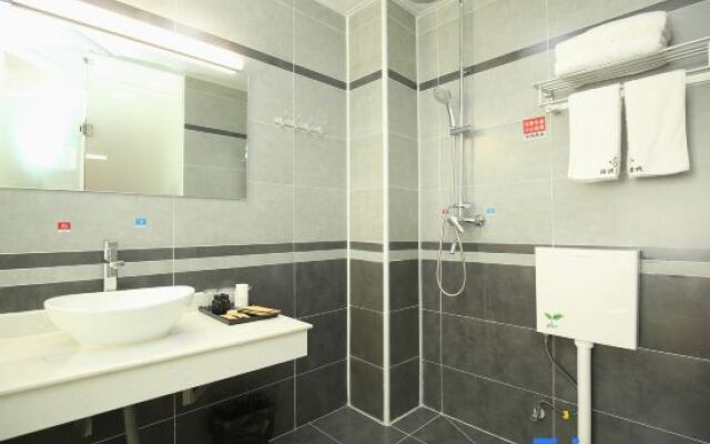 Chengjiang Ruiqi Inn