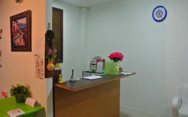 Prajak Place