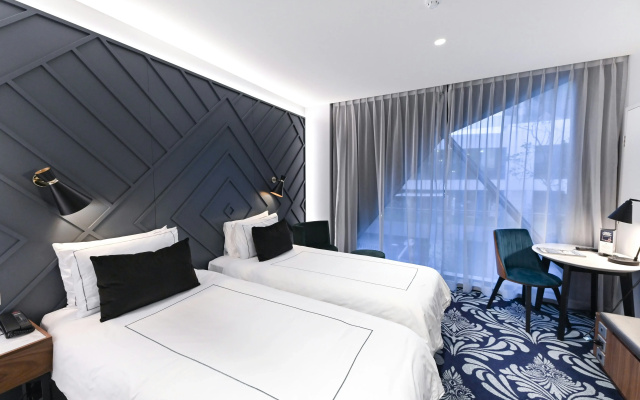 West Hotel Sydney, Curio Collection by Hilton