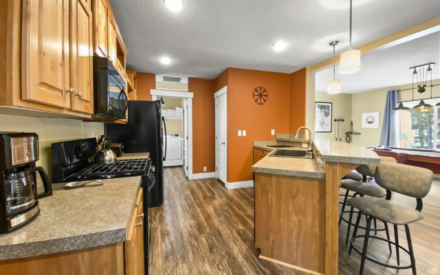 Skadi's Place 3 Bedroom Home by Redawning