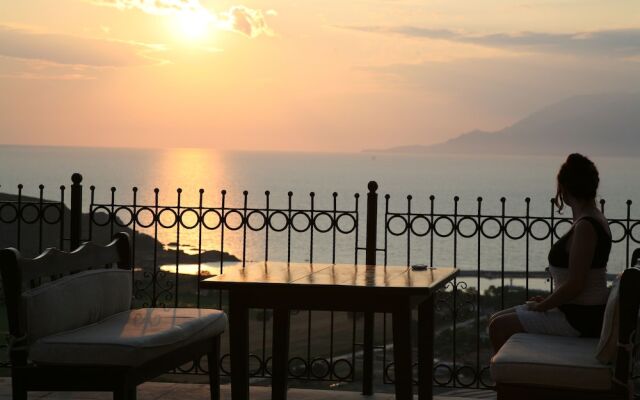 Egelia Imroz Otel