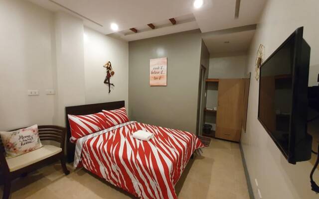 Felicidad Resto and Pension House