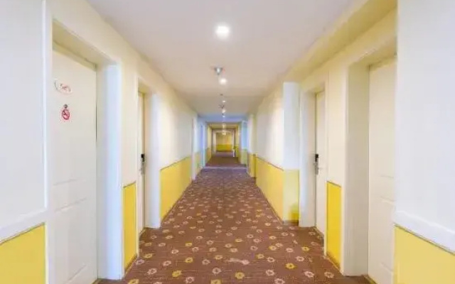 Homeinn(Urumqi Midongbei Road Wu Petrochemical)