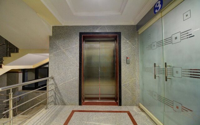 Capital O 22439 Ratna Forever