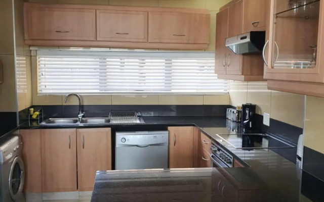 Accommodation Front - Gorgeous 4 Sleeper Beachfront Apartment