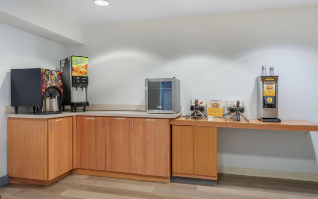 SureStay by Best Western Sacramento South Natomas