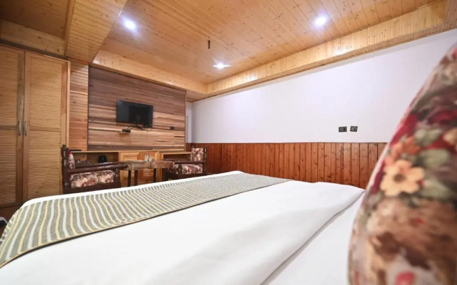 The Woodward Two By Oyo Room