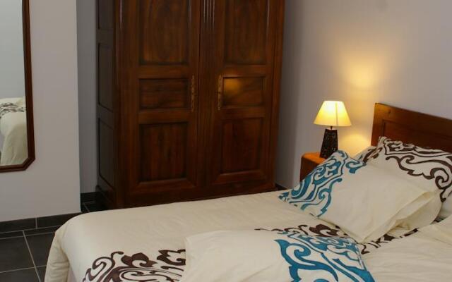 Le clos des pierres rouges