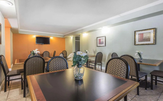 Quality Inn Gadsden - Attalla