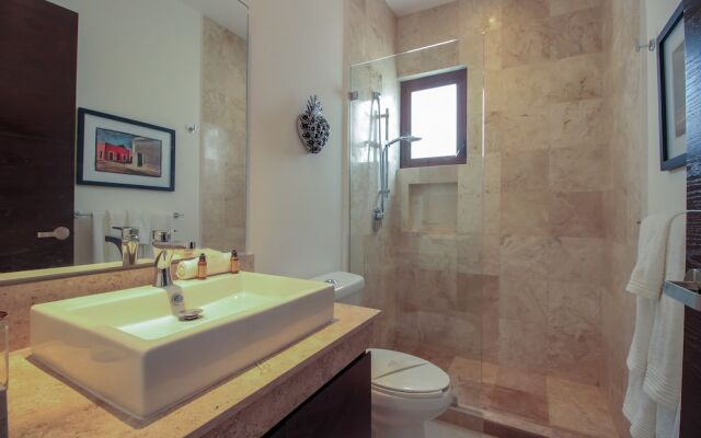 Luxury House Steps Away from Akumal Beach by Olahola