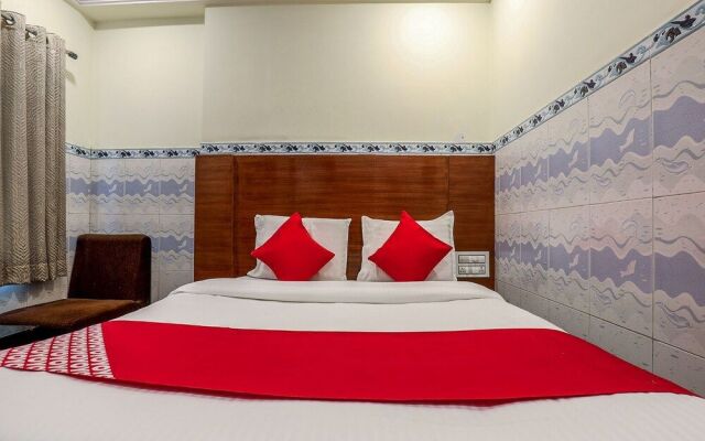 Oyo 12680 Hotel Sitara Grand