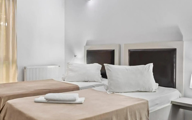 Hotel Charter