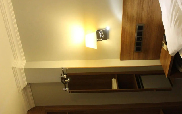 Nur Hotel