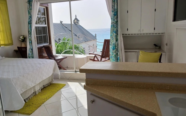 Coral Lane Beach Apartments
