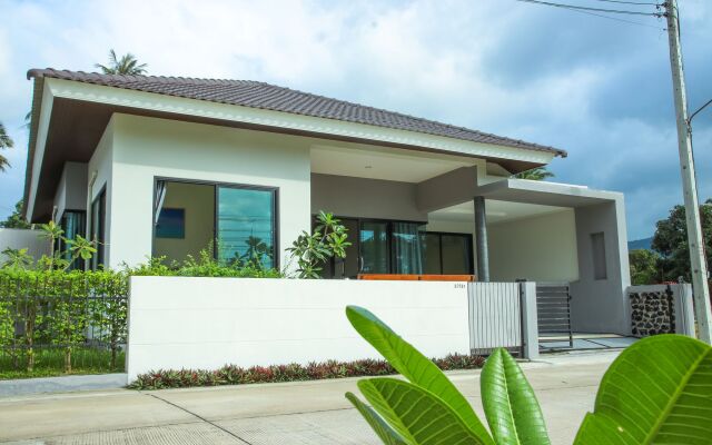 Specious Vacation Dia House 8 Minutes to Pristine Beach