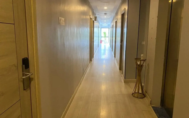 Ostro Hotel