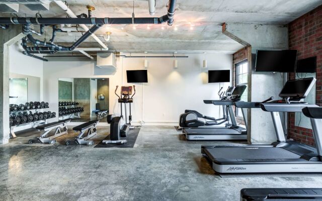 The Loom Hotel Tapestry Collection by Hilton