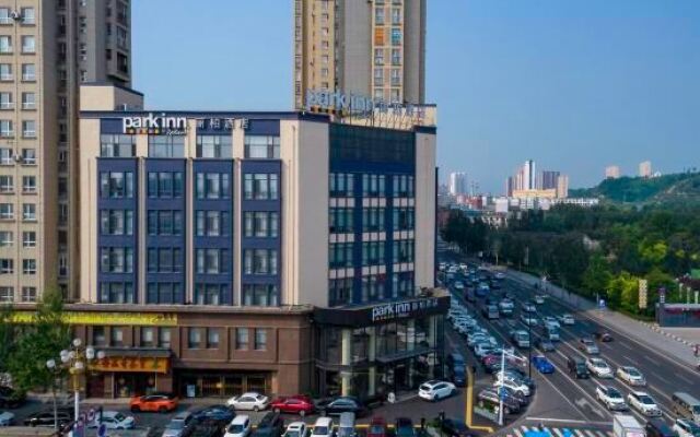 Park inn hotel Jilin People's Square Beishan Park