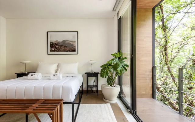 Wynwood House Schiller