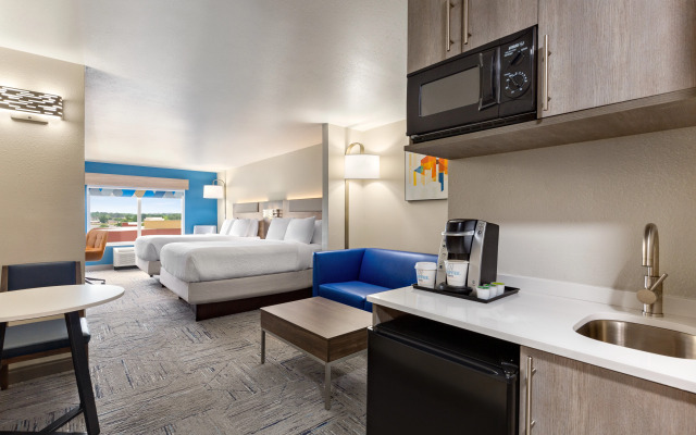 Holiday Inn Exp Stes Univ