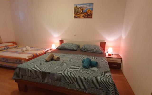 Apartments Muic