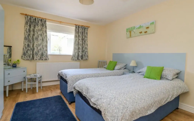1 Pines Farm Cottages