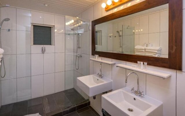 Bonaire Luxury Suites by VRHost