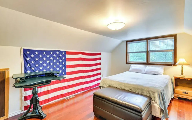 Saratoga Springs Home Near Skidmore College!