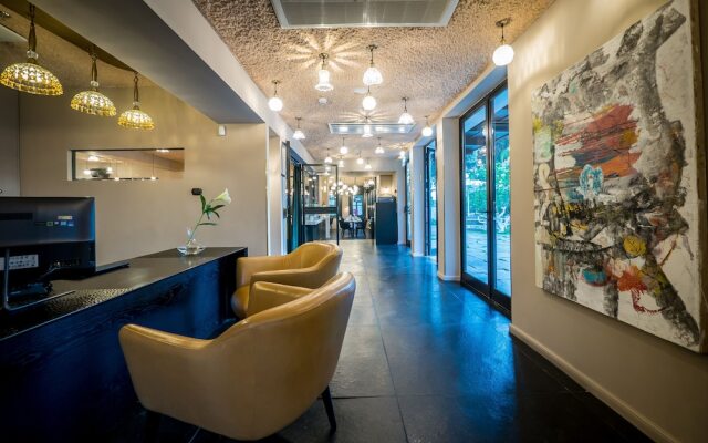 Lear Sense - Experience Luxury Hotel