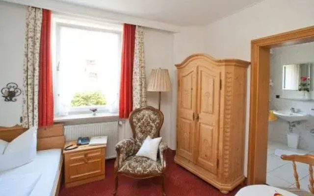 Zibert Hotel Garni
