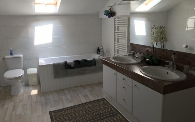 Wisteria House Bed & Breakfast