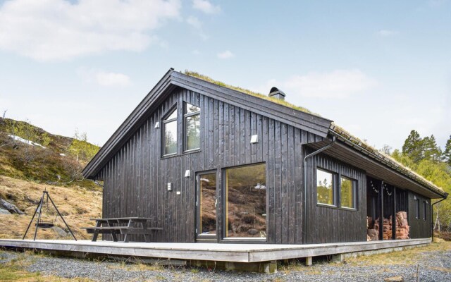 Beautiful Home in Skare With Wifi and 5 Bedrooms