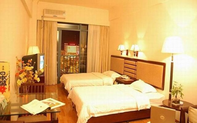 Green Bamboo Hotel